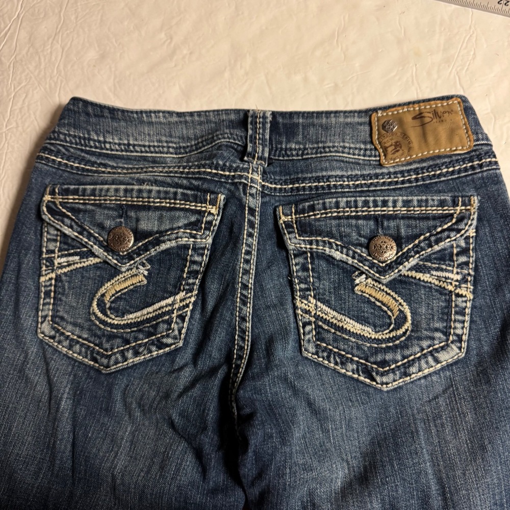 Silver Jeans Co Suki Surplus Bootcut Jeans W27 L30 Medium Wash Flap Pocket L9517